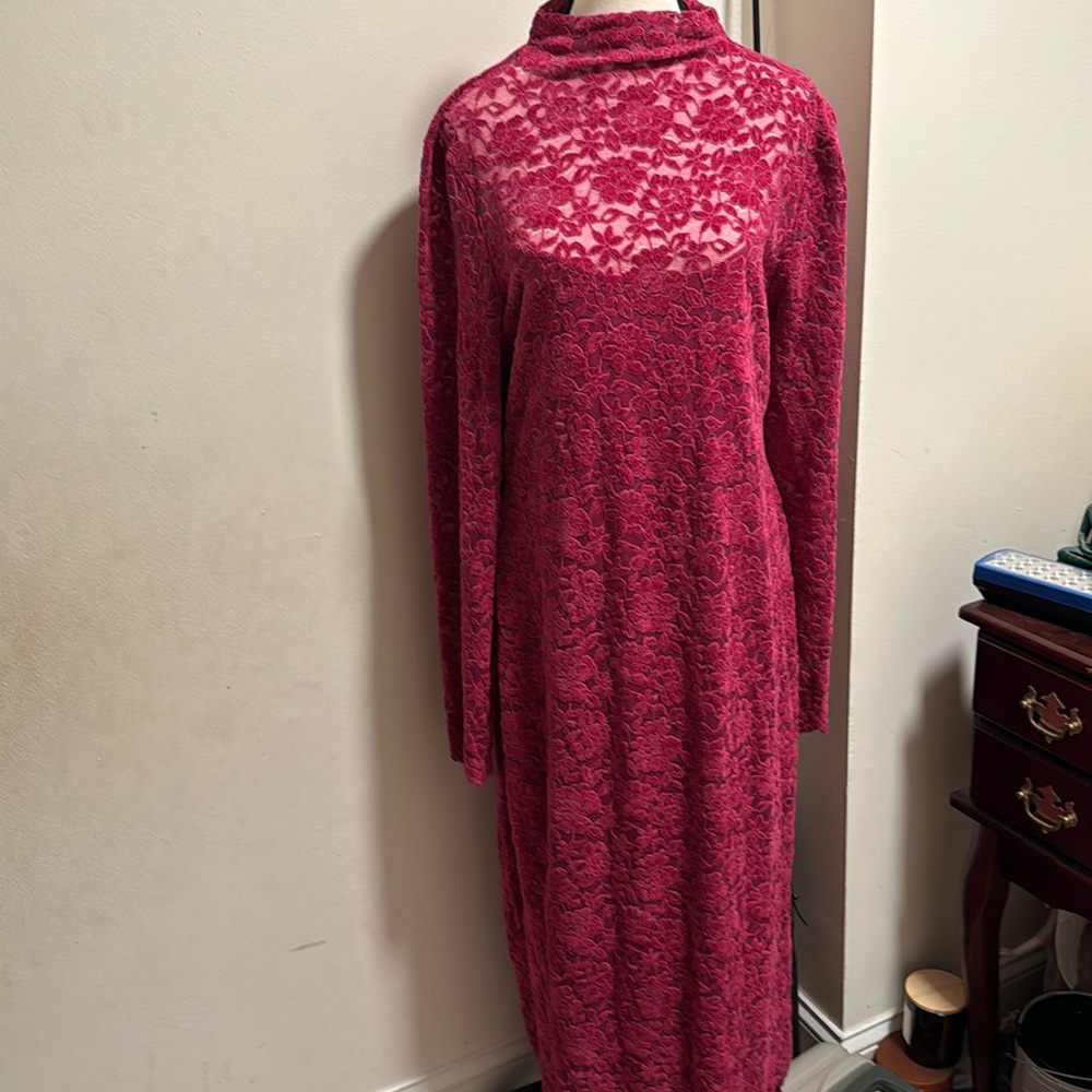 NWOT never used tag removed accidentally Steven Madden dress lace in hot pink.